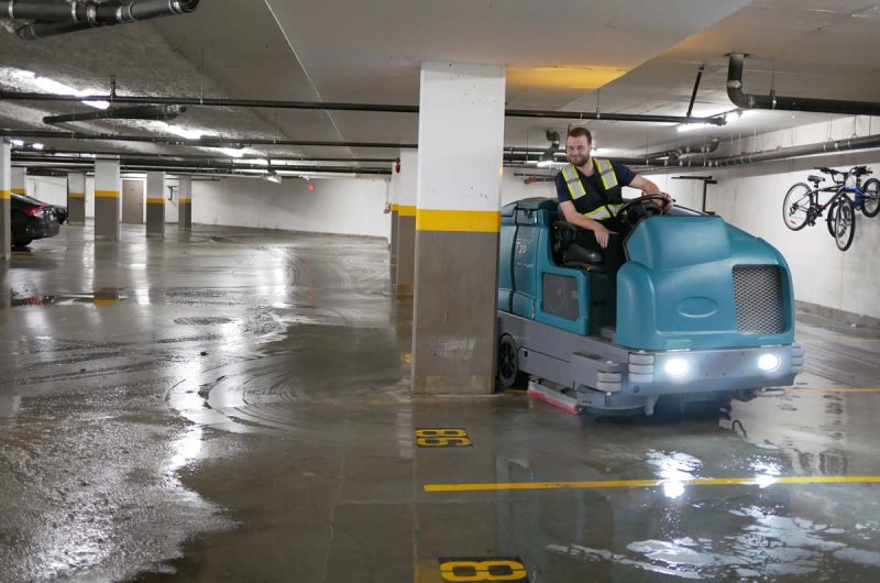 underground parking cleaner